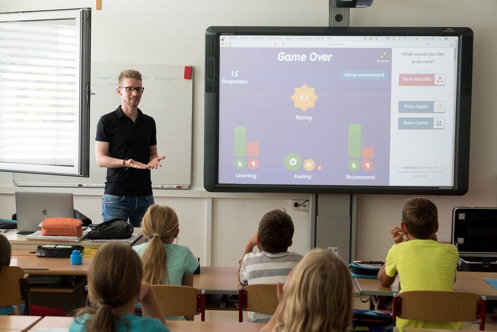 Teaching Jobs in Poland Go Overseas
