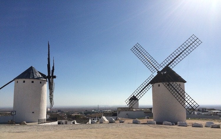 Best Weekend & Day Trips for Study Abroad Students Based in Madrid: Campo de Criptana