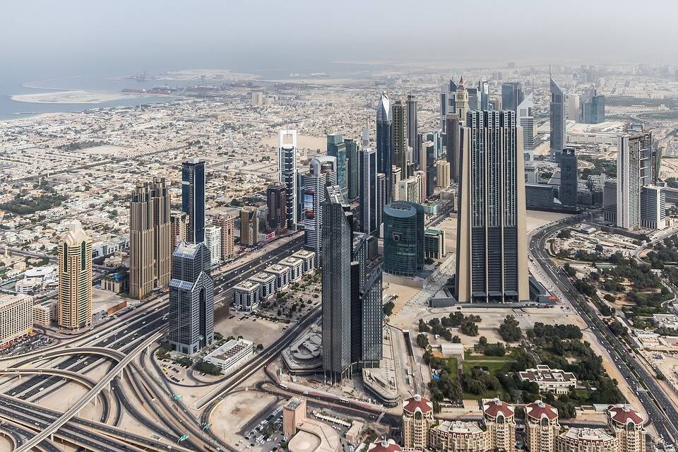 Women Working or Interning in the Middle East: Fair Compenstation