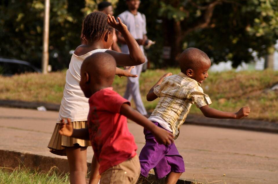Games for ESL Teachers Abroad: Vocab Freeze Tag