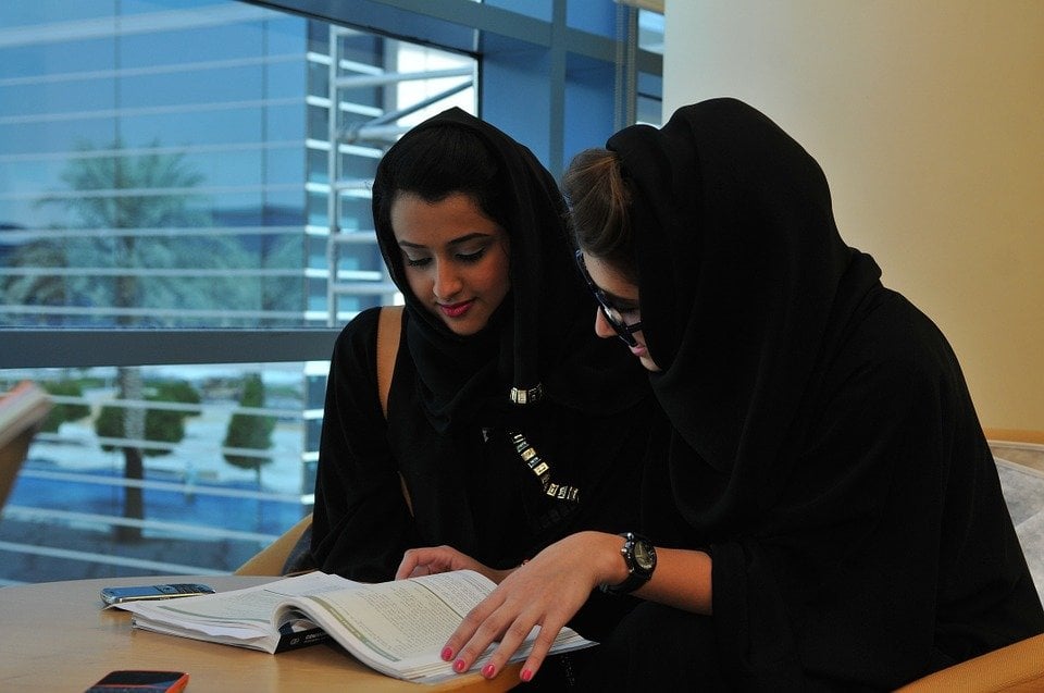 Women Working or Interning in the Middle East: Clear Objectives