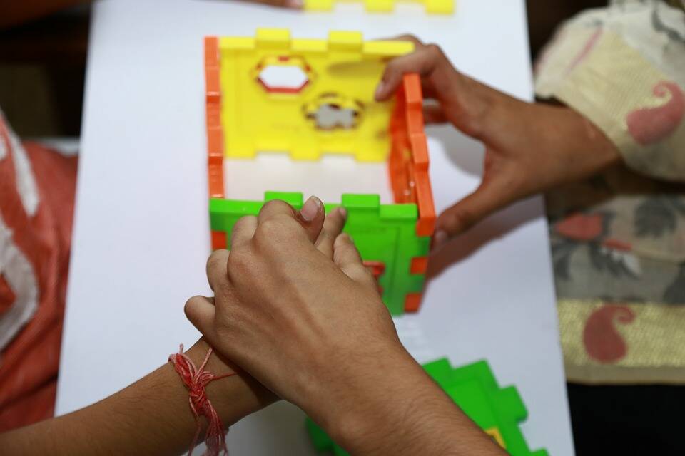 Guide to Classroom Management: Make Learning Hands-On