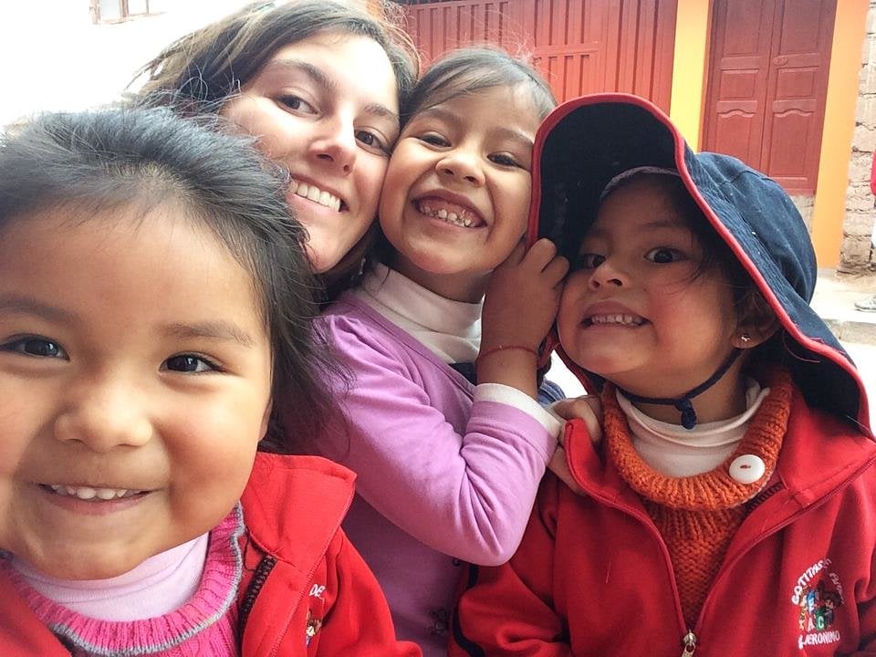 Photo by Adriana C., Iko Poran Peru Alum Manage a Large Classroom of Students: Don't be Intimidated