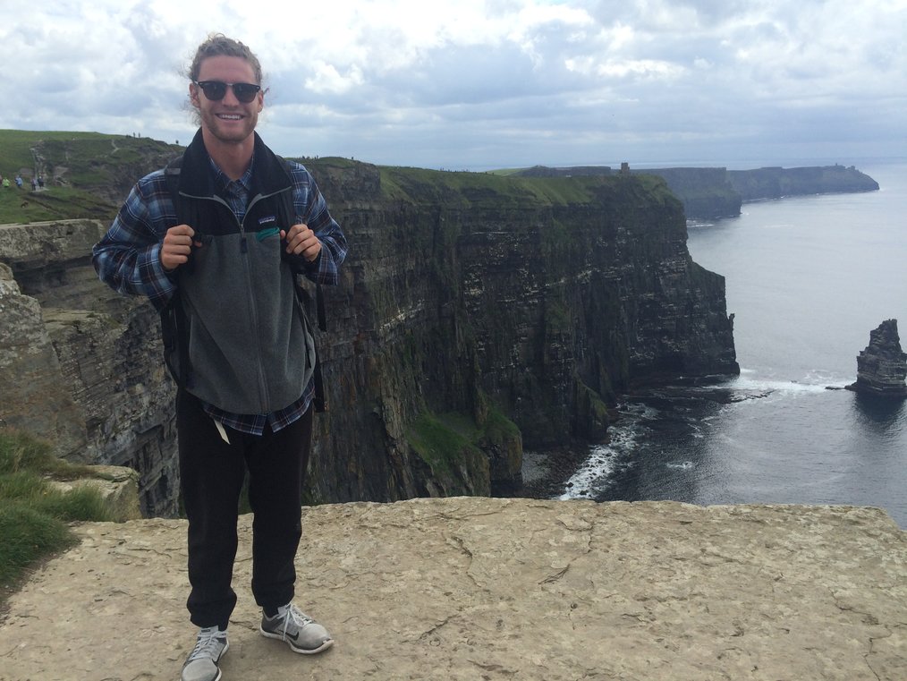Photo by: Casey Miller CEA Florence, Italy Why and How to Defer College Acceptance for a Gap Year: Returning to Attend College/University