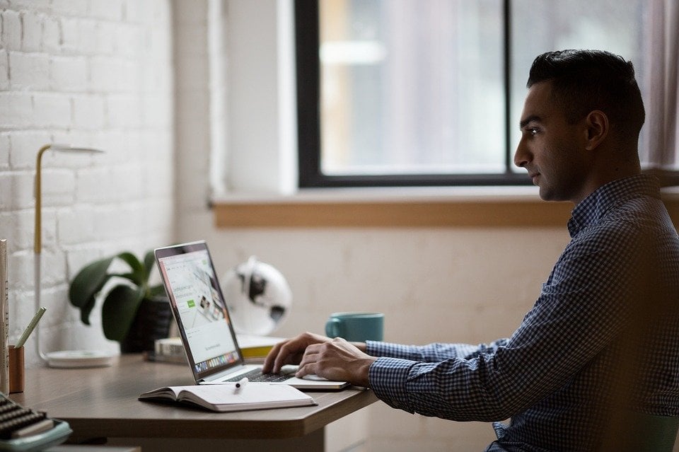 How to Intern Abroad for Free: Fellowships and Scholarships to Intern Abroad