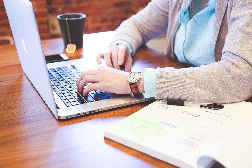 How to Intern Abroad for Free: Organize Your Internship Independently
