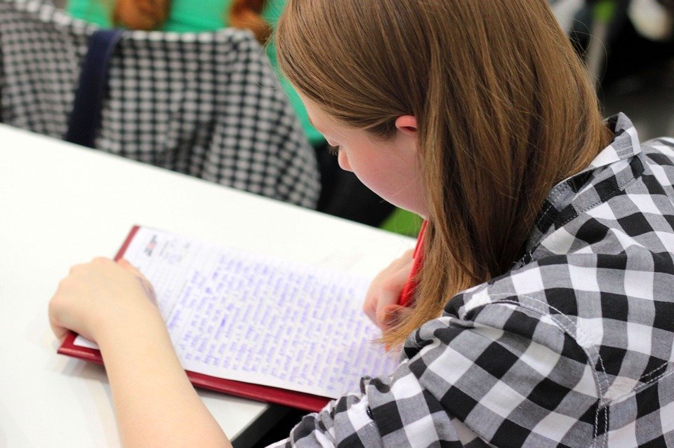 What's the Difference Between CELTA and TEFL?