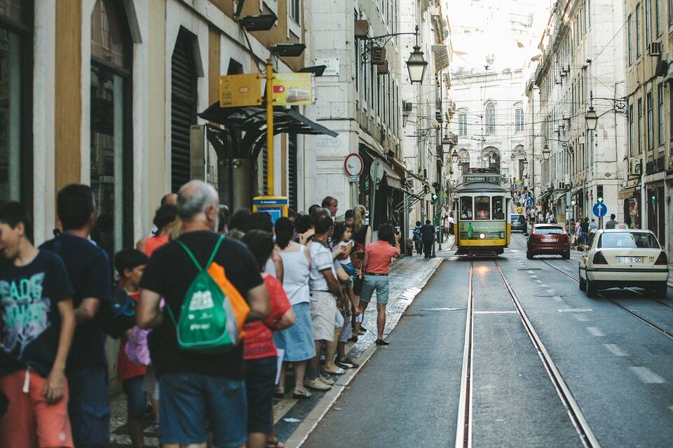 How to Study Abroad in Madrid on a Budget: Be a Savvy Commuter