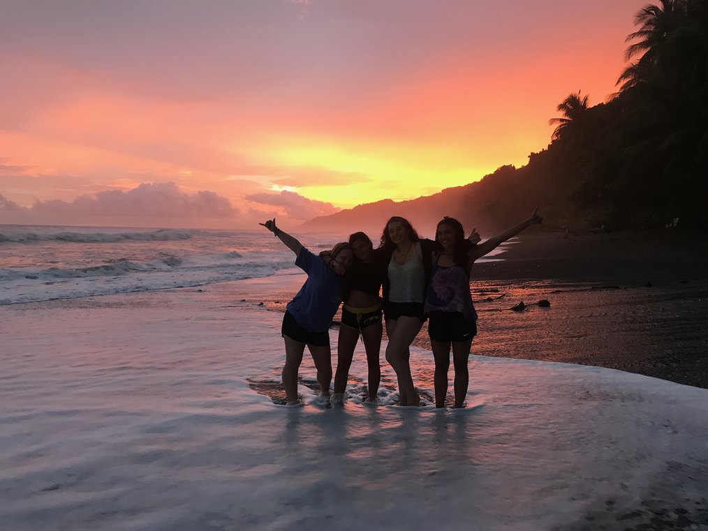 Photo by Jude H., Rustic Pathways Costa Rica How to Make Friends While Studying Abroad: Inside Your Program