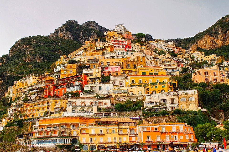 How to Study Abroad in Italy in English: Decide Where in Italy You Want to Study Abroad