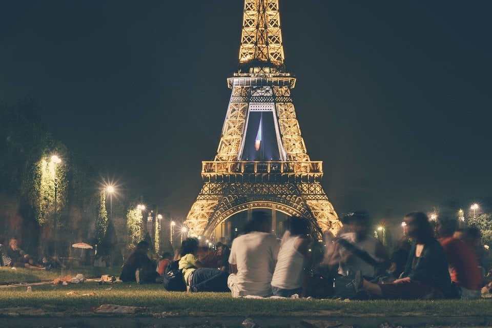 How Much Does it Cost to Study Abroad in France: Average Costs