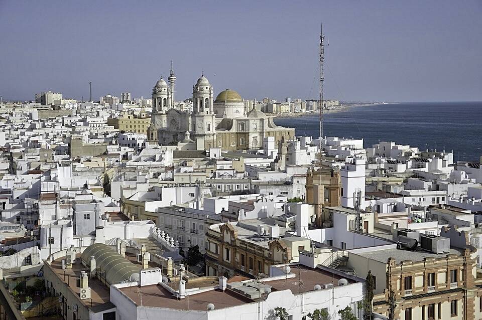 The Best Cities to Study Abroad in Spain: Cadiz