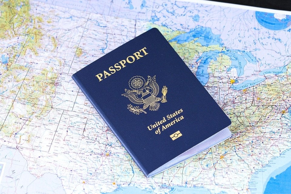 4 Tips Students Should Know When Planning to Study Abroad