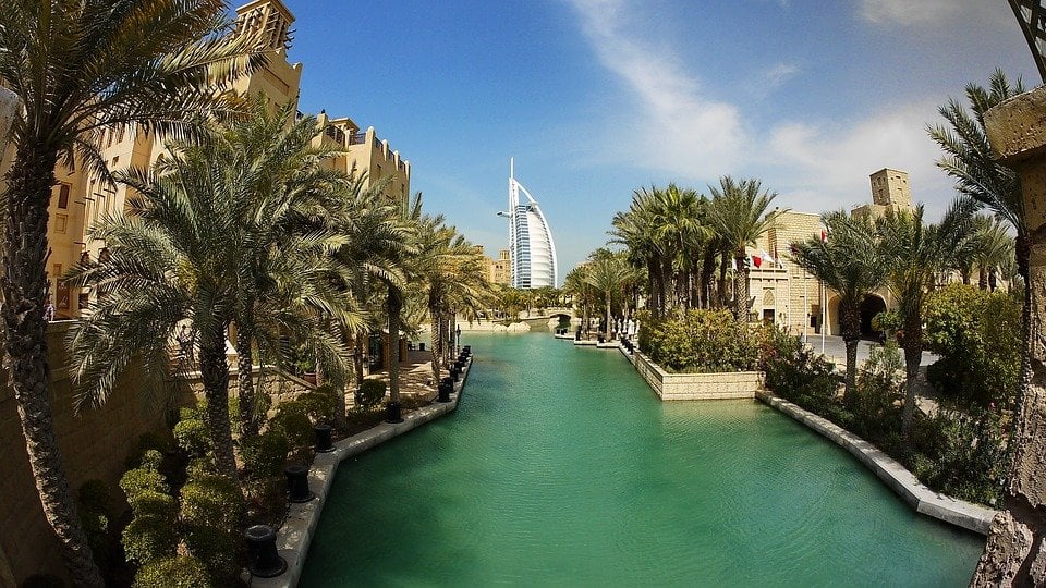 What You Need to Know Before Studying Abroad in the UAE: Entertainment on a Budget