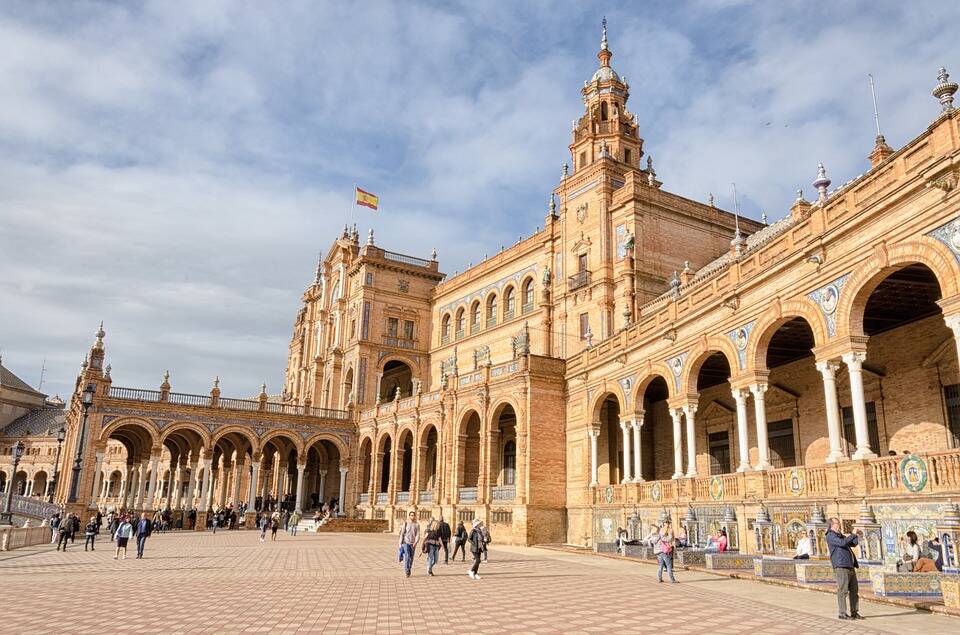 Top Cities to Earn Your TEFL Certification in Spain: Seville