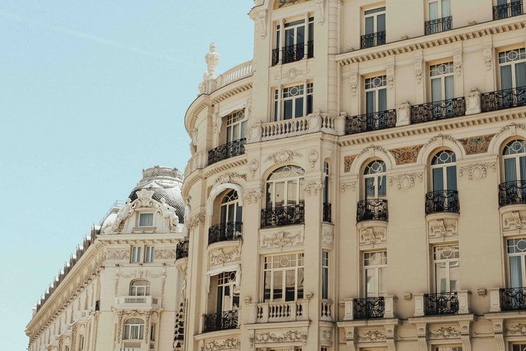 10 Major Don'ts When Studying Abroad in Spain: Don't Live With Other Students from Home