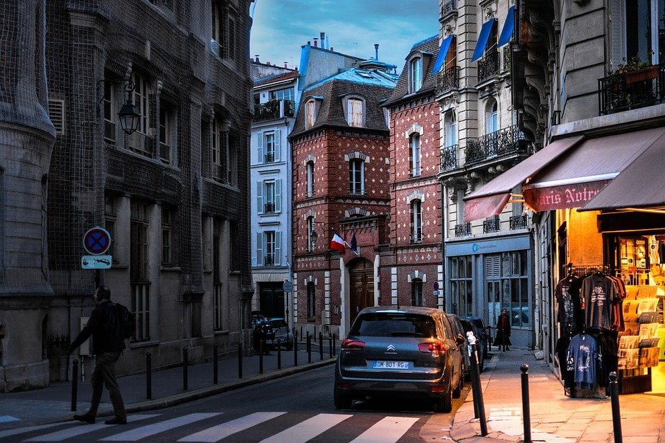 How to Study in France if You Don't Speak French: American University of Paris