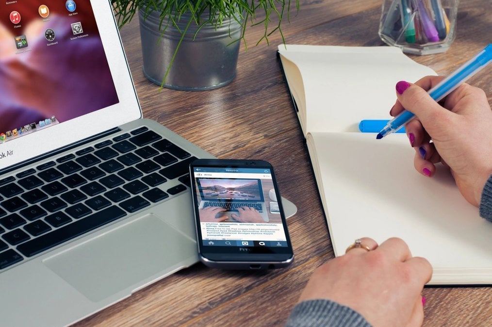 How to Create an ESL Teacher Resume that Will Get You the Job: Creativity