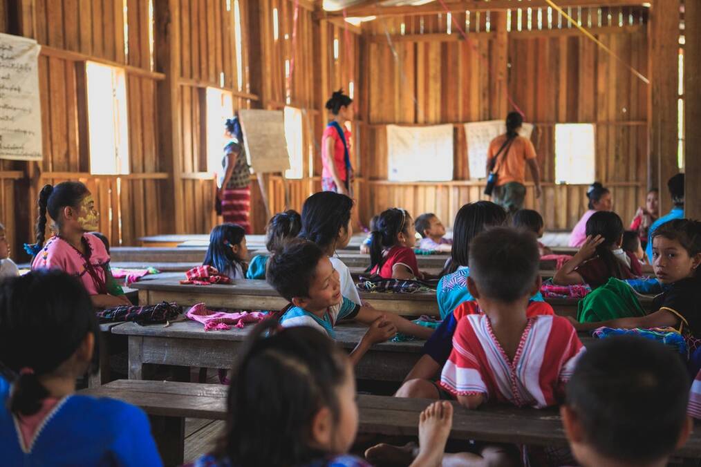 10 Things to Know Before Teaching Abroad