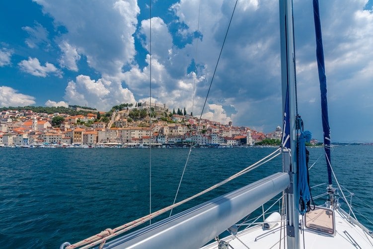 Photo credit: Sergii Gulenok via Unsplash How to Sail and Volunteer Around the World for Free