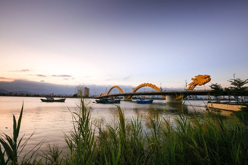 Insider Tips for Teaching English in Vietnam: Where to Go? 