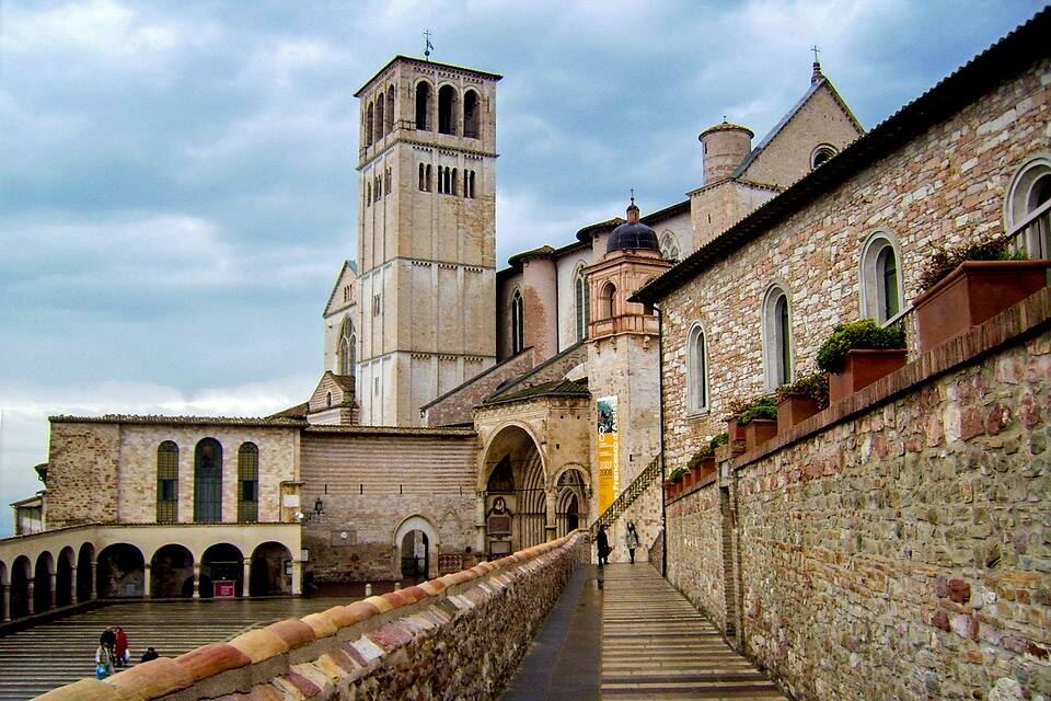 The Best Day and Weekend Trips in Italy for Study Abroad Students: Assisi 