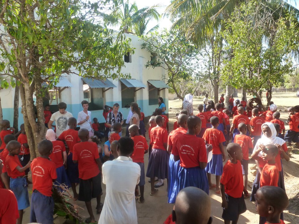 Photo credit: Frontier Official via Flickr The 10 Most Important Things I Learned While Volunteering Abroad: The Children
