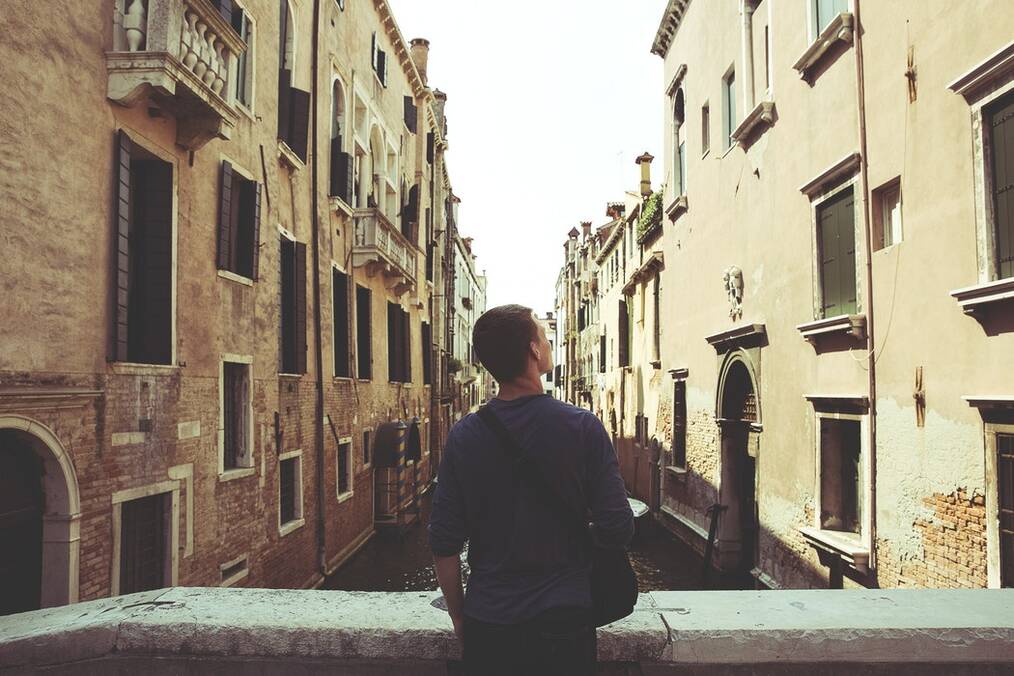 Should I Study Abroad in Italy or Spain?