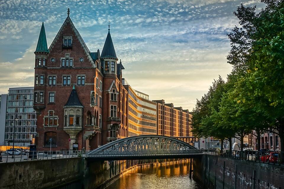 Salary Expectations for Teaching Abroad in Germany: How Much Does it Cost to Live in Germany? 