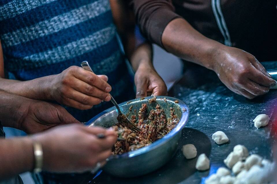 How to Stay Healthy and In Shape While Studying Abroad: Cook For Yourself