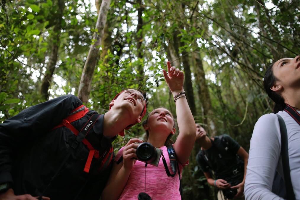 10 Reasons to Volunteer Abroad in High School