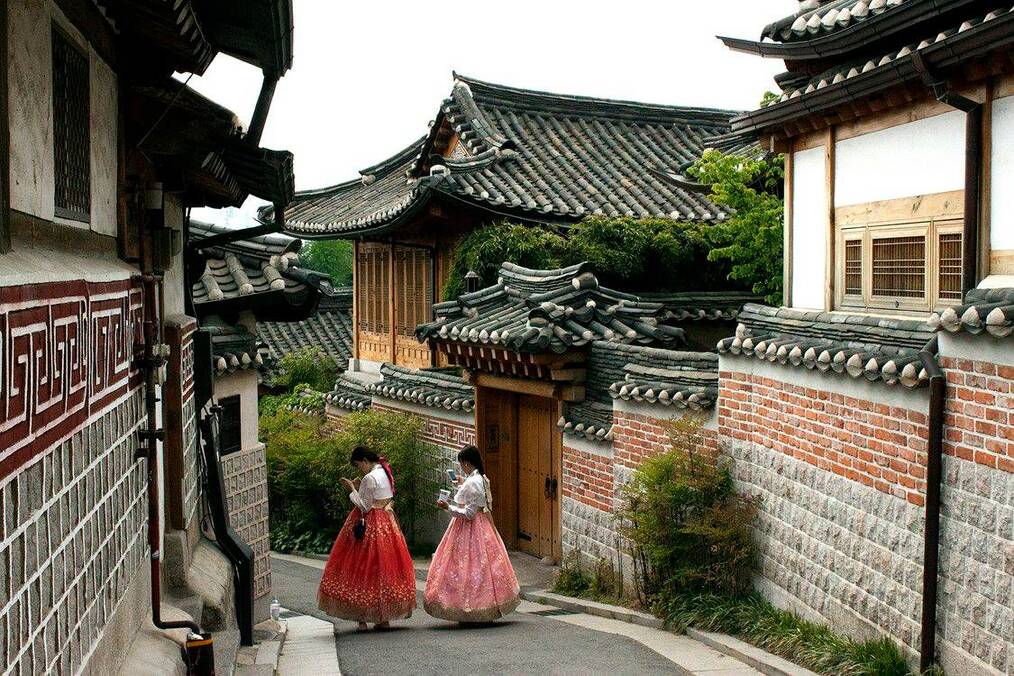 Tips for Living with a Host Family During Your Gap Year: Act Sensibly