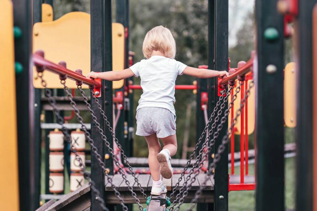I Want to Become a Male Au Pair Abroad: Can I Do It?: Find a Placement