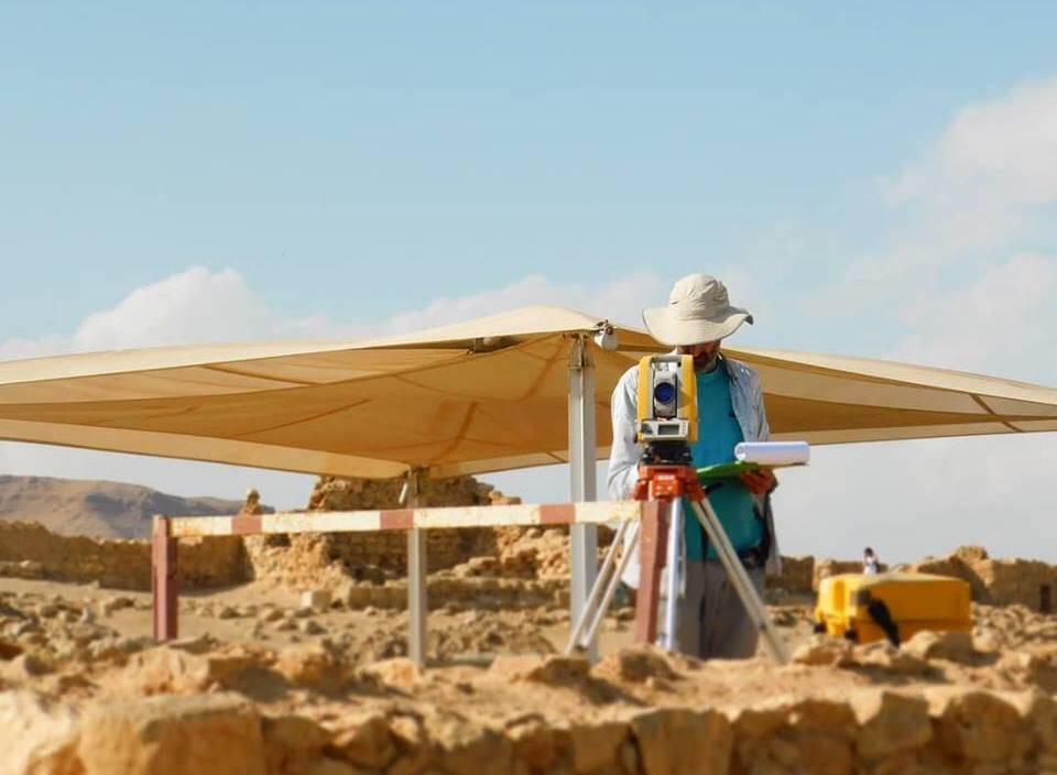 Why Take Your Gap Year After College: Compliment Your Academic Knowledge