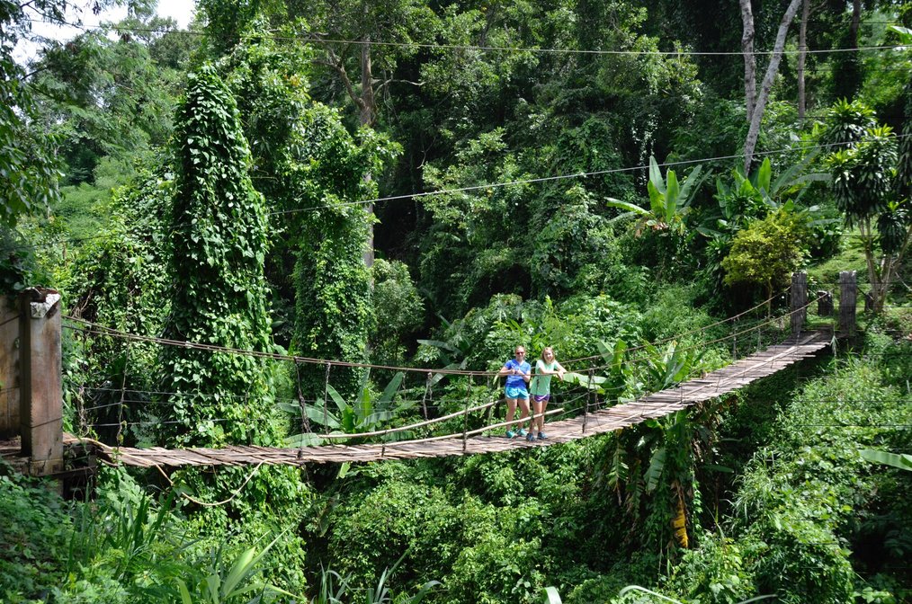 Photo by Kasondra, USAC Thailand Alum The 9 Habits of Successful Gap Year Travelers: Financial Health Checks
