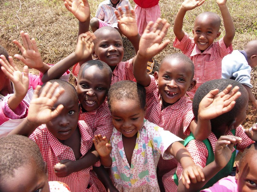 Photo credit: A Broader View Volunteers via Flickr The Pros and Cons of Volunteering Abroad With a Local Organization: Cons