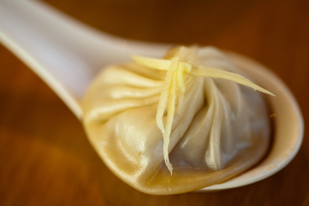 Photo credit: Charles Haynes via Flickr 8 Chinese Foods You Must Try While Studying Abroad: Soup Dumplings