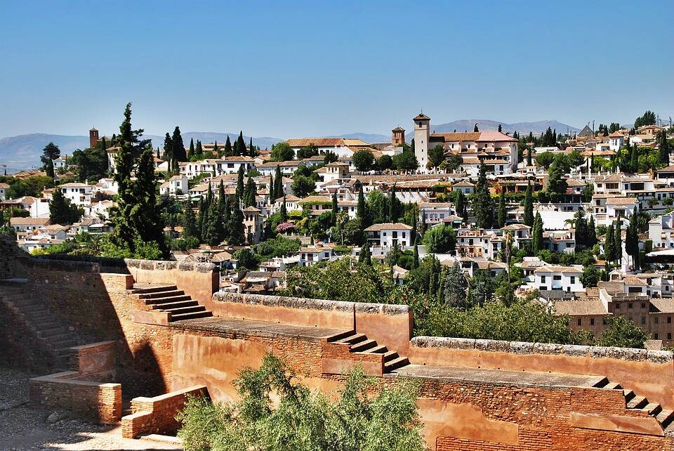 The Best Cities for Teaching Abroad in Spain: Granada