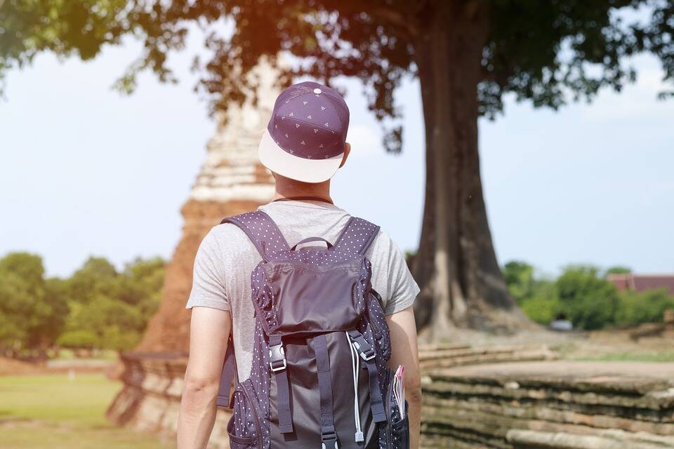12 Great Books to Read Before Studying Abroad: Home