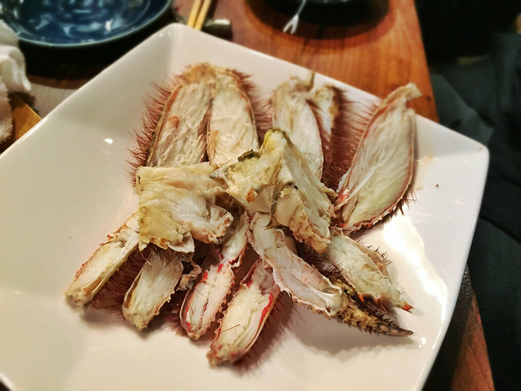 8 Chinese Foods You Must Try While Studying Abroad: Hairy Crab