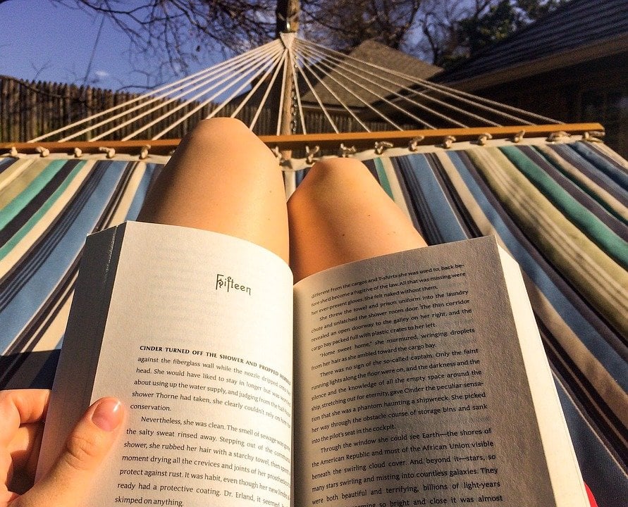 12 Great Books to Read Before Studying Abroad