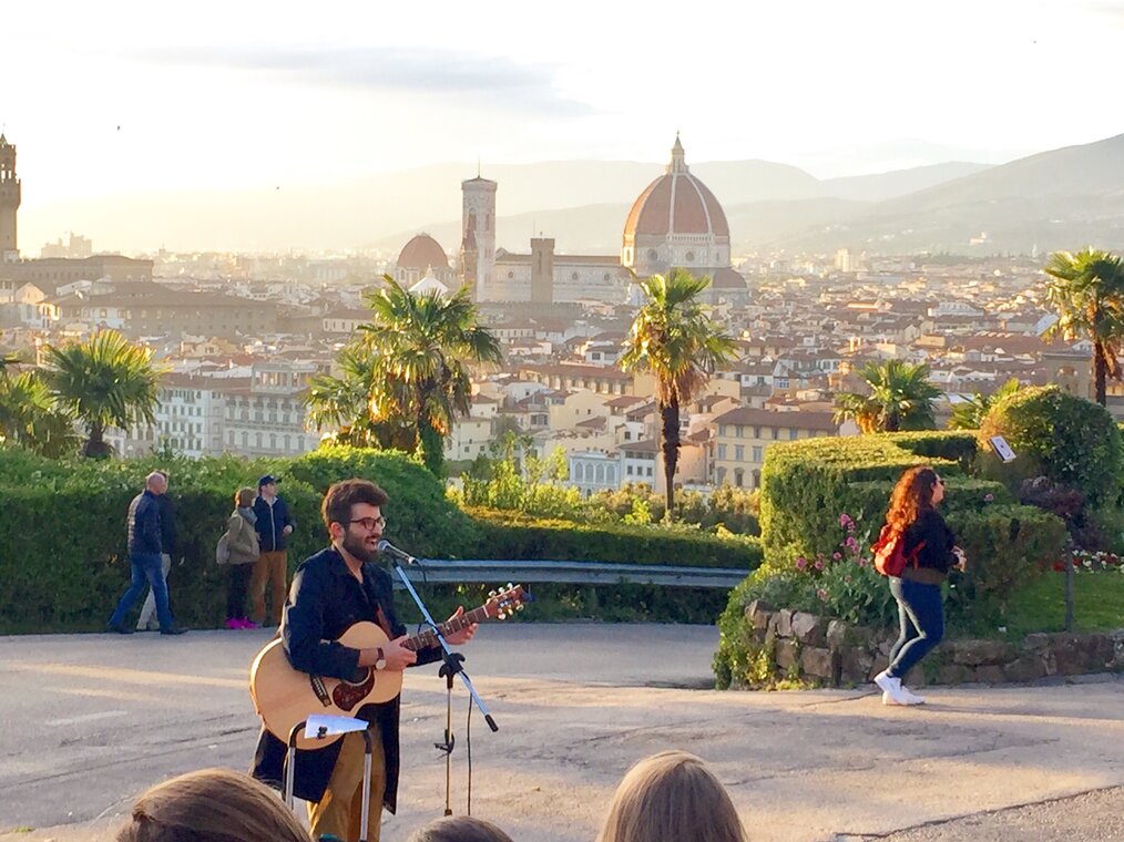 Where Should I Study Abroad in Italy: Rome or Florence?: Cost of Living