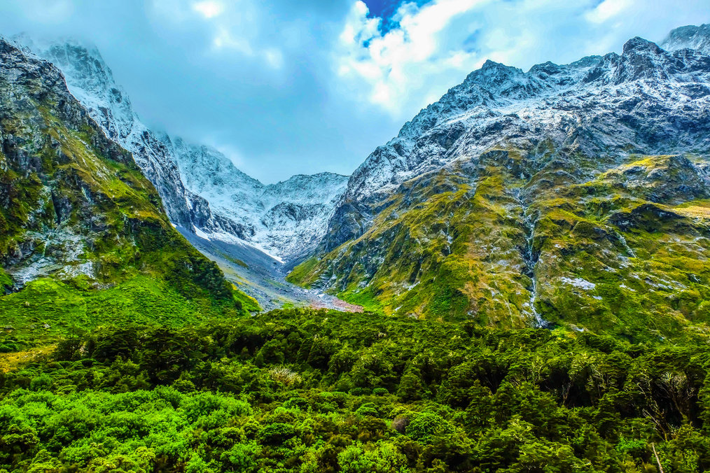 Photo by Hannah B., AUT New Zealand Alum Why You Should Consider Studying Abroad in New Zealand: Stunning Landscapes