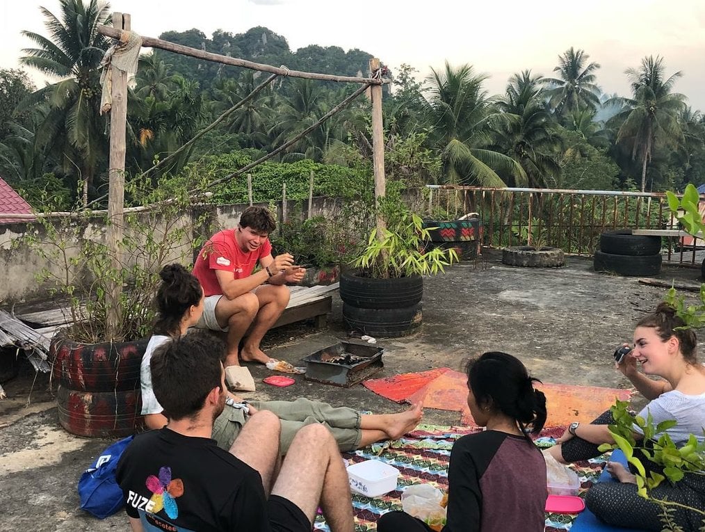 What to Know About High School Student Exchange Programs: Types of High School Programs