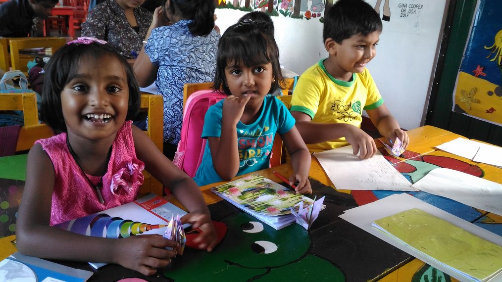 Photo by Moto, iVHQ Sri Lanka Alum How to Find Your Ideal Au Pair Host Family: Contact Previous Au Pairs