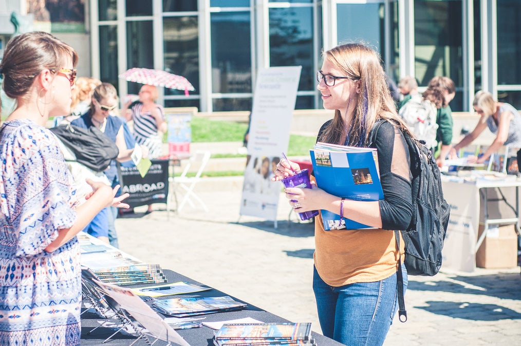 Photo credit: USF SLE via Flickr 8 Easy Ways to Prepare for Studying Abroad in the U.S.: Study Abroad Fairs