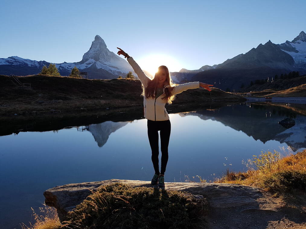 Au Pair in Switzerland: Woman by Matterhorn
