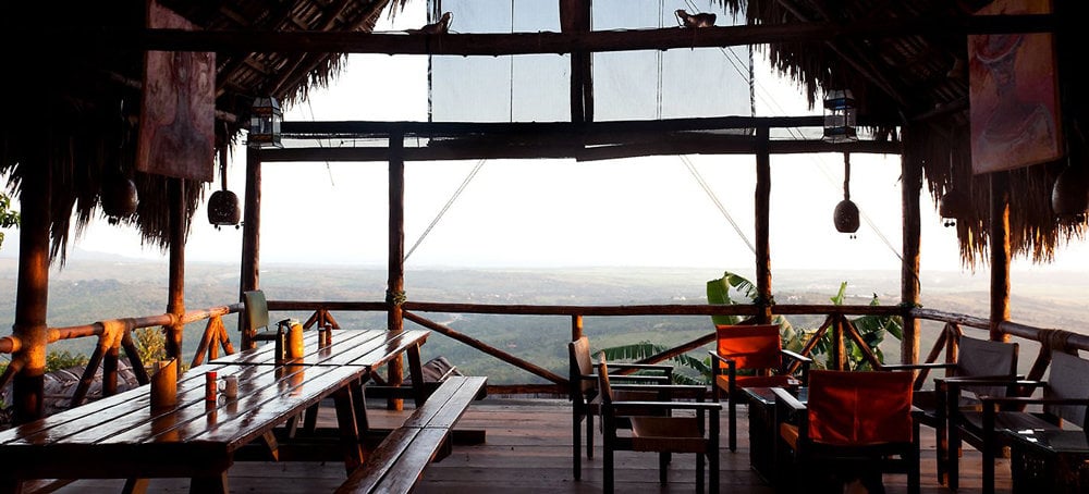 The Voluntourist's Dilemma - Ecolodge