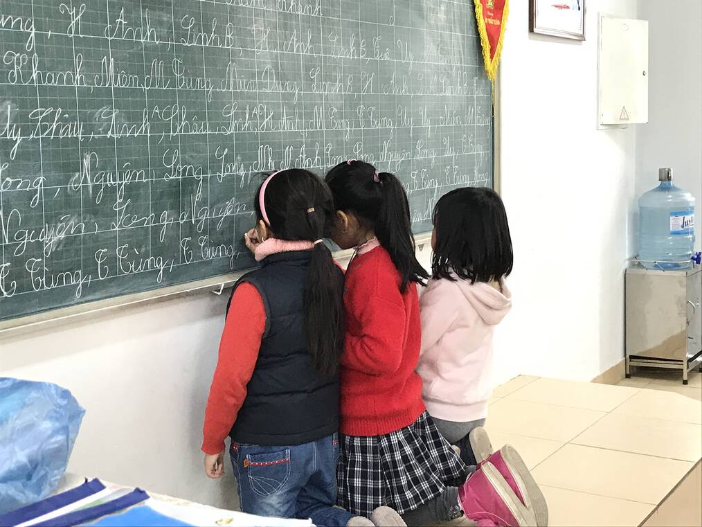 What is the Average Salary for Teaching Abroad in Vietnam?: How Much Can You Make