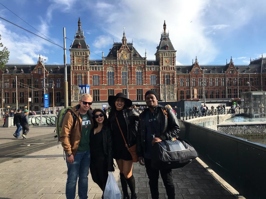 Photo by Cristina S., Foundation for International Education Alum How to Study Abroad in England on a Budget: Scholarships